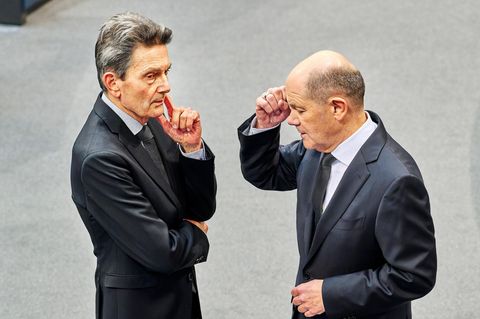 Rolf Mützenich, SPD-Fraktionschef, und Bundeskanzler Olaf Scholz