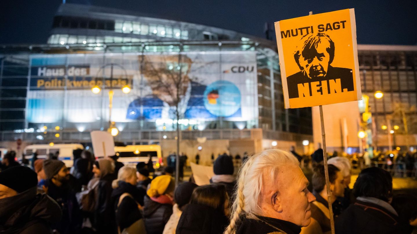 CDU: Thousands demonstrate in front of the party headquarters in Berlin
