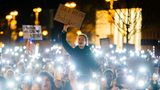 Demo gegen die CDU: Schild mit "Sei kein Hindenburg"