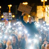 Demo gegen die CDU: Schild mit "Sei kein Hindenburg"