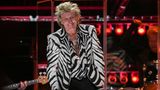 Rod Stewart tritt während des "FireAid"-Benefizkonzerts für die Feueropfer von Los Angeles auf