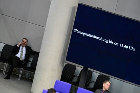 Anzeige zur Sitzungsunterbrechung