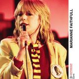 Die Heroinsucht bedeutete für Faithfull einen tiefen Sturz, zeitweise lebte sie in London sogar auf der Straße. Es dauerte bis 1979, ehe ihr nach mit dem vom New Wave beeinflussten "Broken English" ein fulminantes Comeback gelang. Für das Album bekam sie in Deutschland die Goldene Schallplatte. Bis sie ihre Heroinsucht vollständig überwand, dauerte es allerdings noch bis Mitte der 80er Jahre