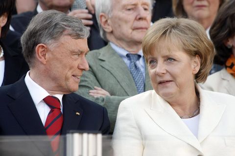 Horst Köhler bekleidete Deutschlands höchstes Amt auch in der Anfangszeit von Angela Merkel als Bundeskanzlerin (Archivbild)