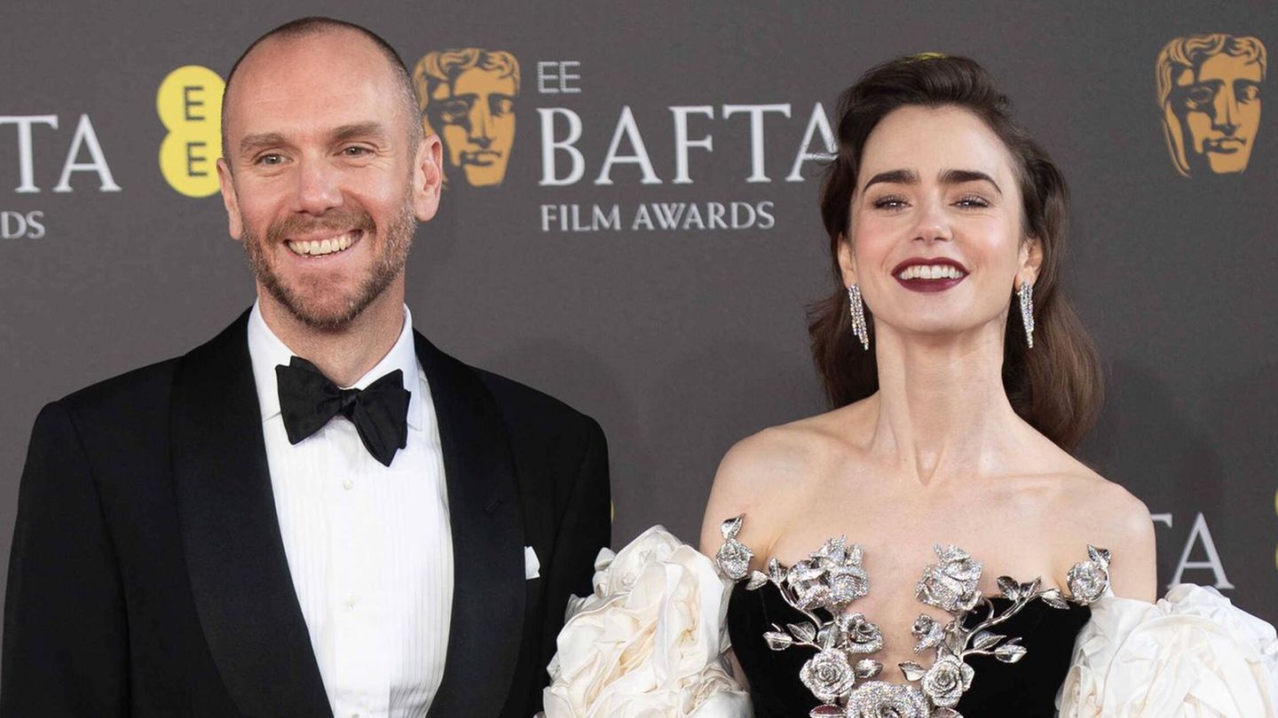 “Emily in Paris”- Star Lily Collins: Man defends surrogacy