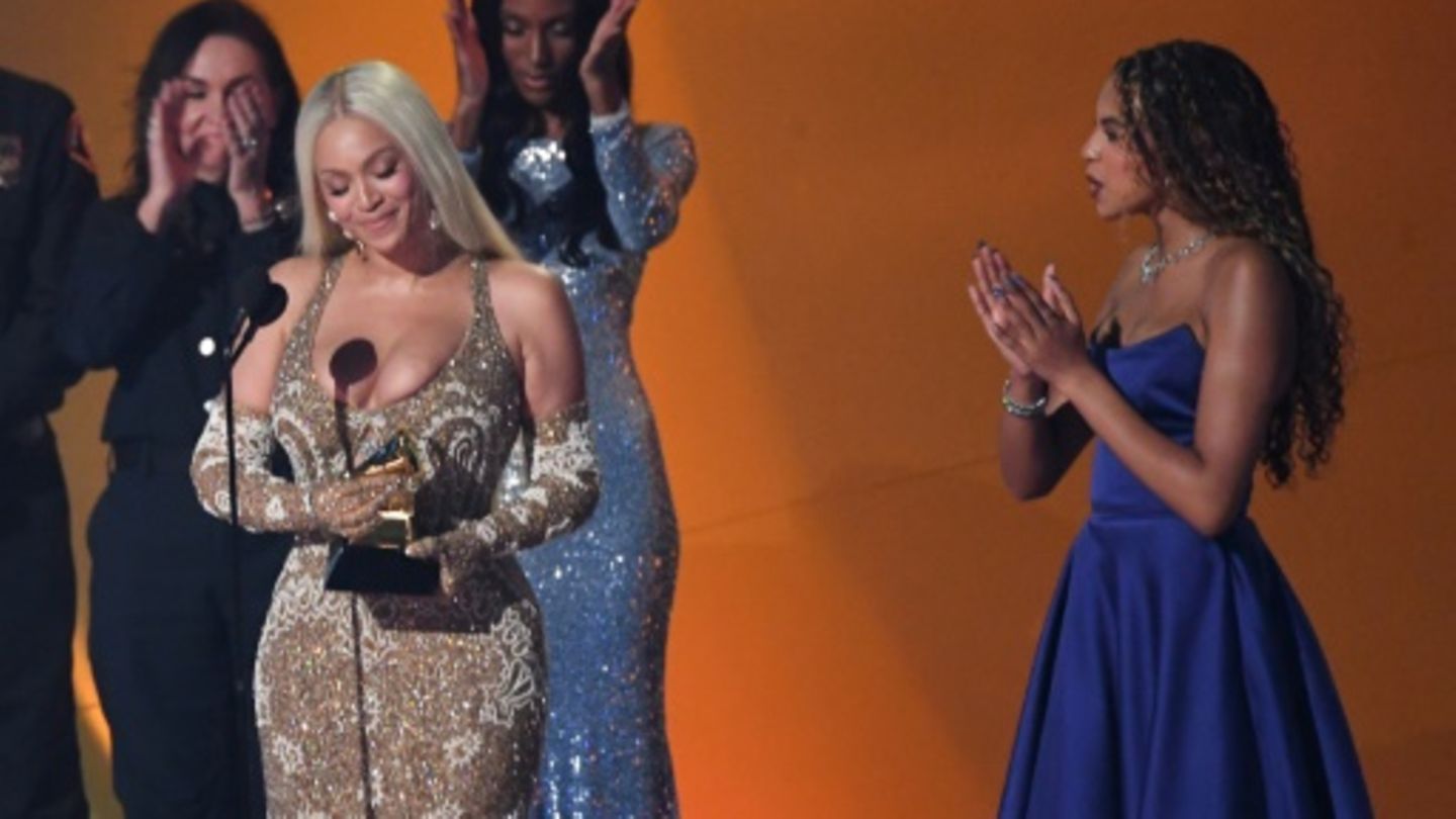 Beyoncé mit dem Preis für das beste Album des Jahres