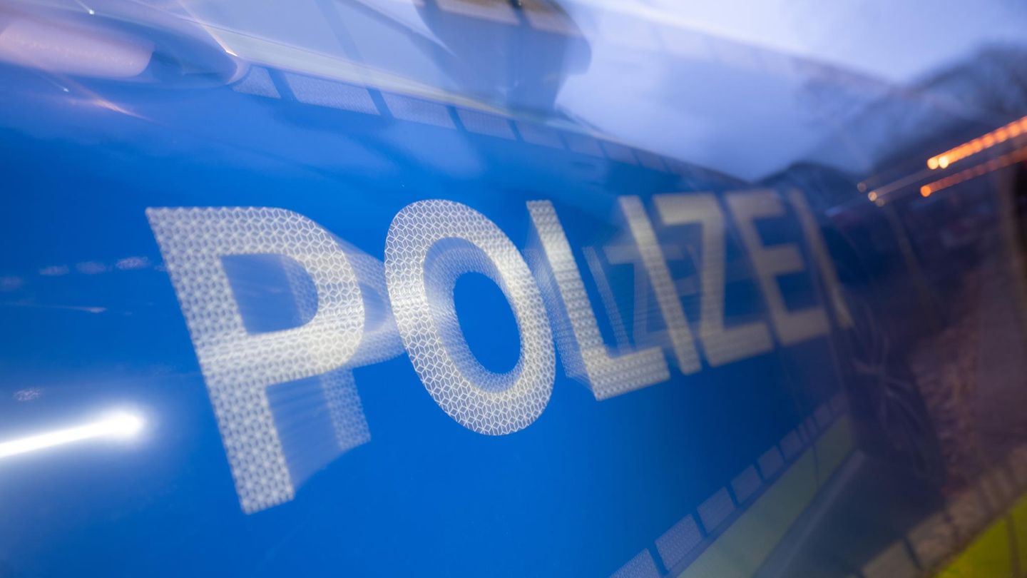 Ein Auto der Polizei Baden-Württemberg als Symbolfoto für Konstanz