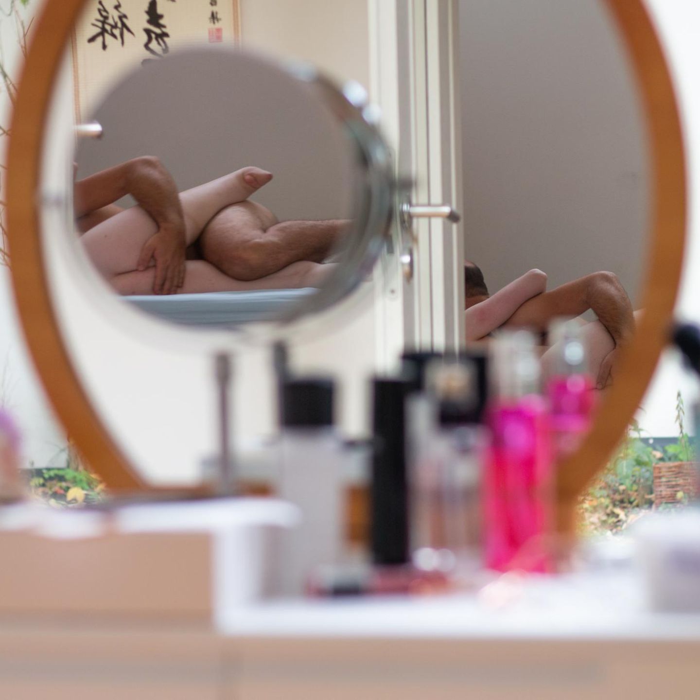 Rike kommuniziert mit einem Sprachcomputer. Der Sex mit Ben war für sie eine überwältigende Erfahrung