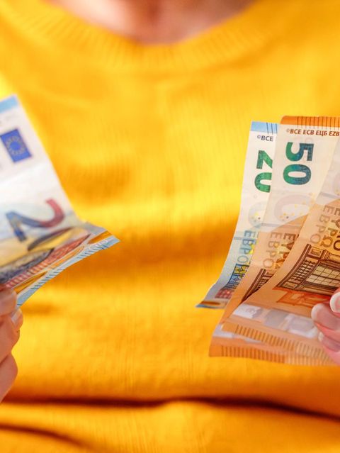 Wann die Rente überwiesen wird, steht für jeden Monat vorab fest