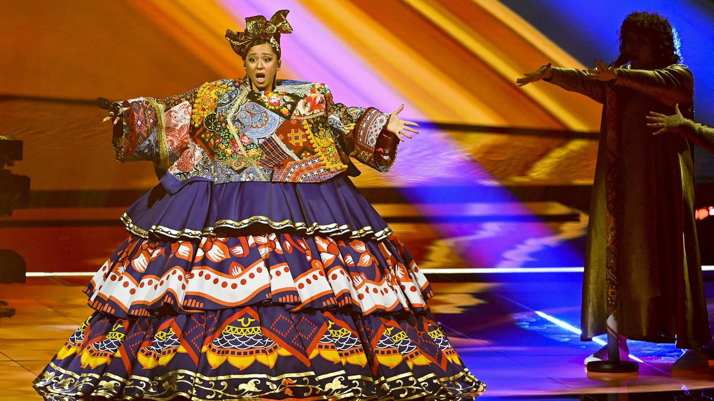 Manizha beim Eurovision Song Contest in Rotterdam