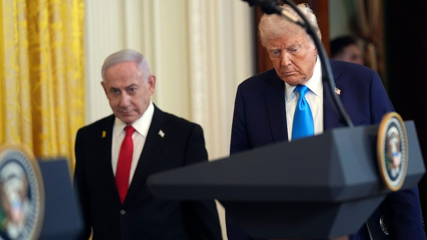Donald Trump announces US line-up of the Gaza Strip