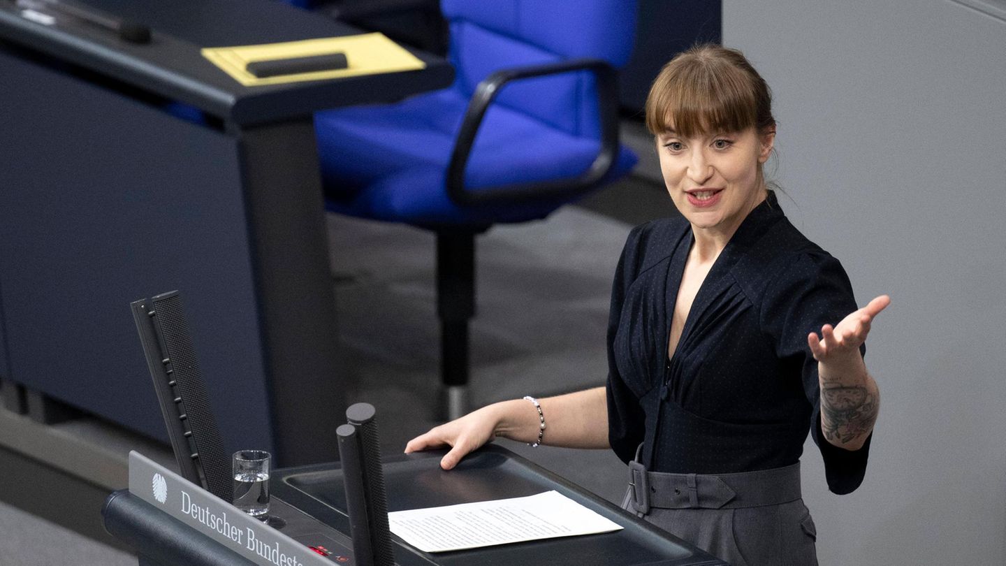 Left Heidi Reichinnek about anger speech against Merz: “Was really horrified”