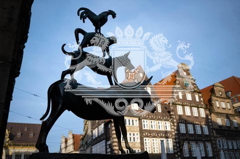 Ansicht Bremer Stadtmusikanten mit Wappen Bremens, es gibt dort zwei Wahlkreise