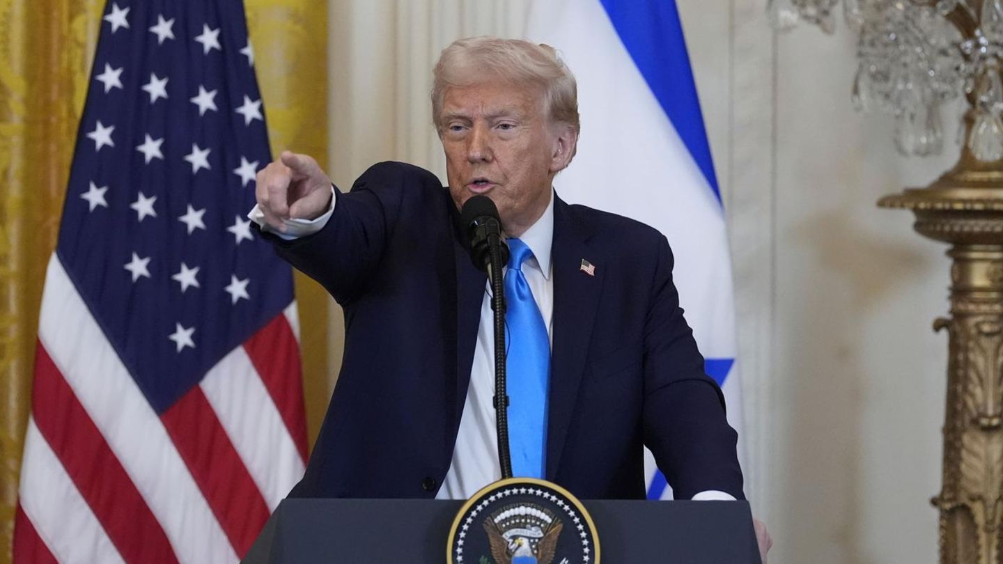Donald Trump auf der Pressekonferenz mit dem israelischen Ministerpräsidenten Benjamin Netanjahu