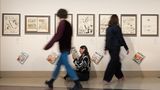 Wand mit originalen Zeichnungen der Asterix-Comics