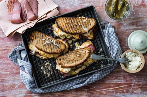 Sandwiches auf einem Pfannenteller