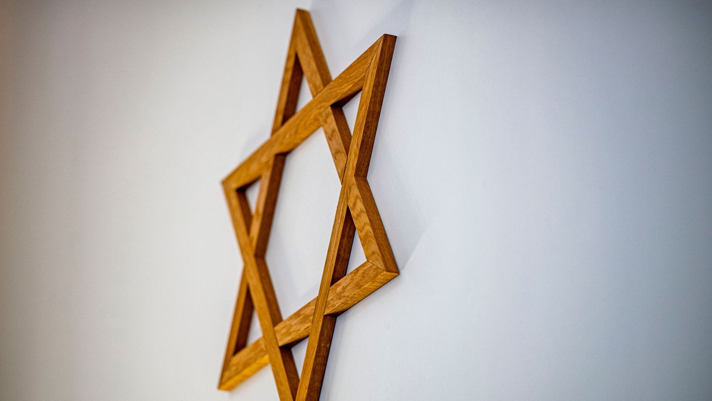Anti -Semitism: Number of anti -Jewish crimes also high in 2024