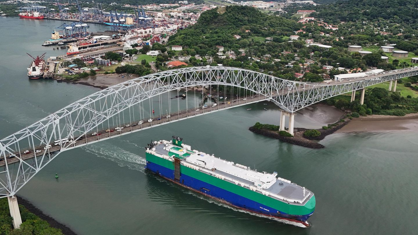 Dispute over Panama Canal: USA spread rumors about fees