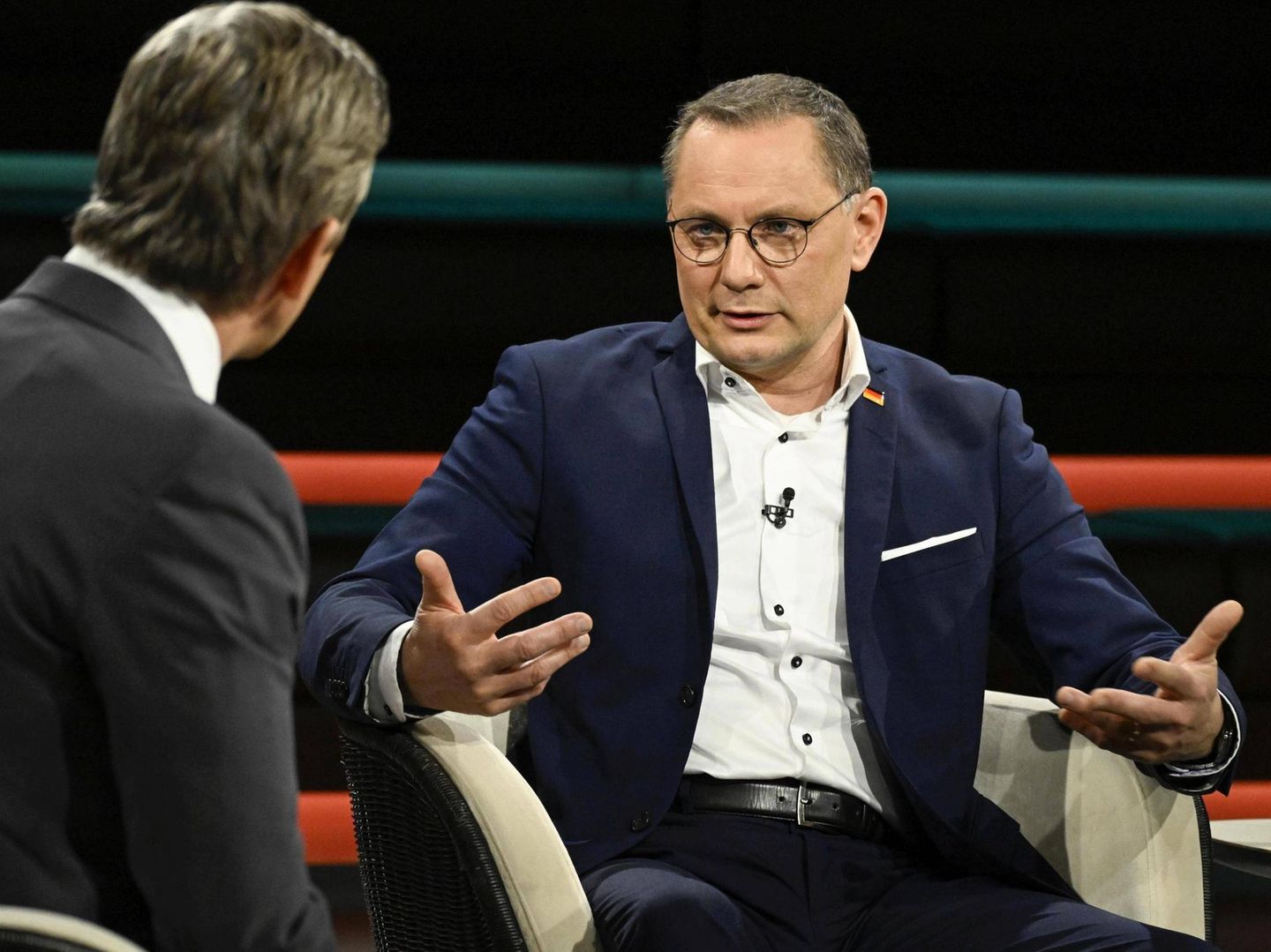 Tino Chrupalla wird nach Björn Höcke gefragt – und versucht abzulenken | STERN.de
