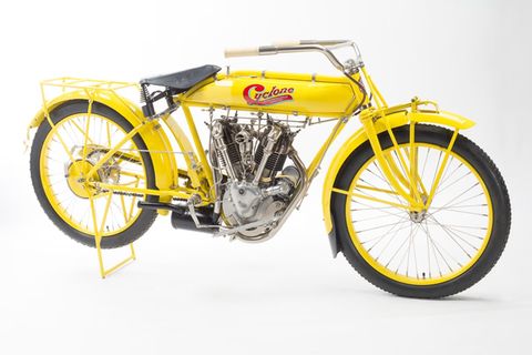 Die Ausstattung des Cyclone V-Twin  ist spartanisch einfach