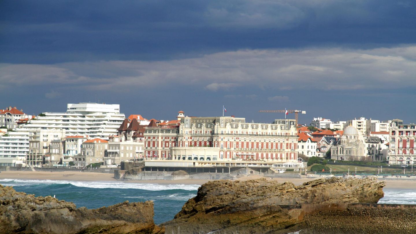 Biarritz vom Atlantik aus gesehen