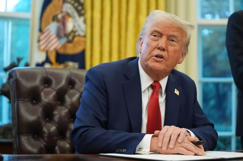 Donald Trump will die Mitarbeiter seiner Ministerien und Behörden austauschen – doch muss sich jetzt erstmal gedulden