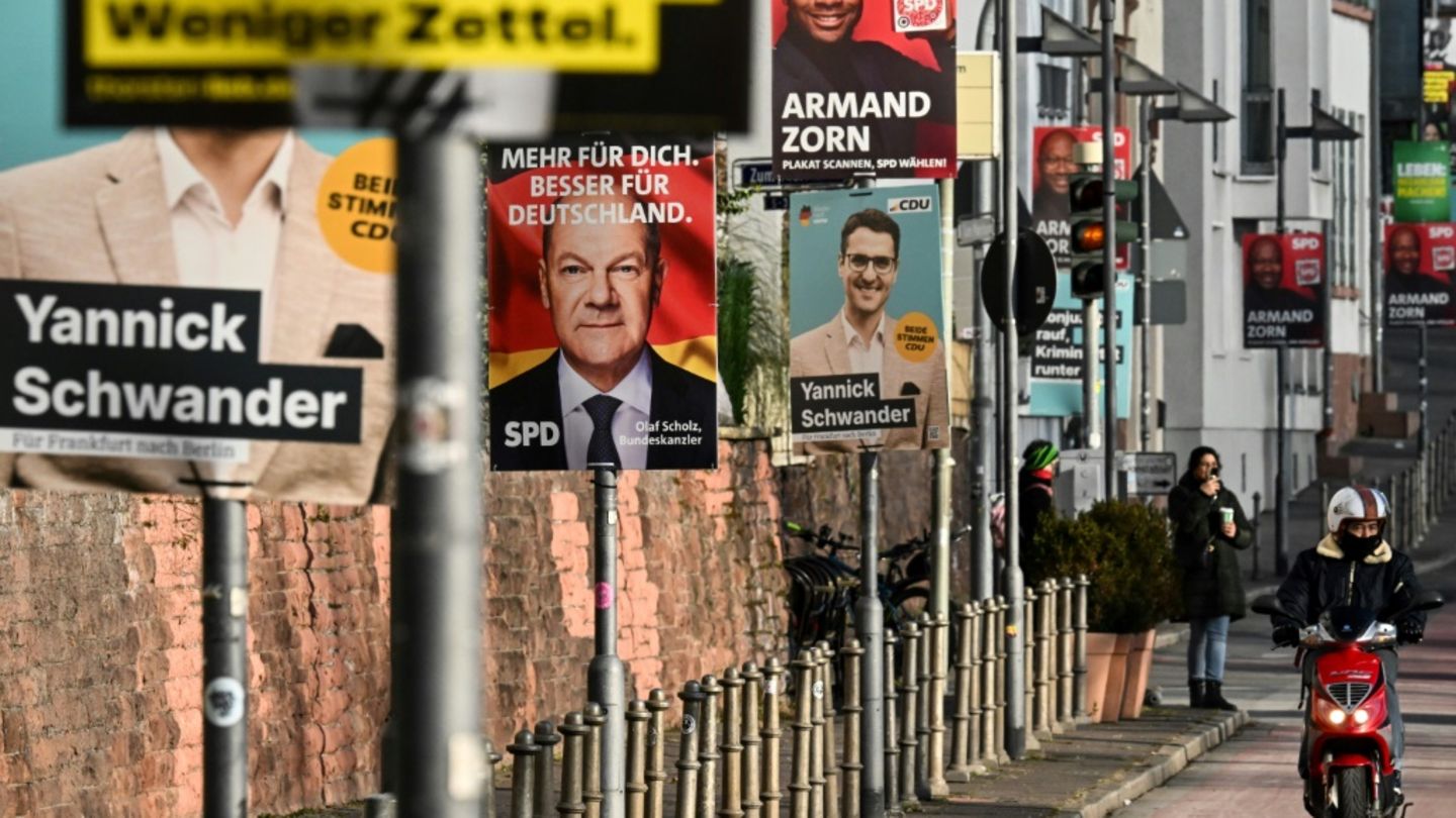 Wahlplakate in Frankfurt am Main