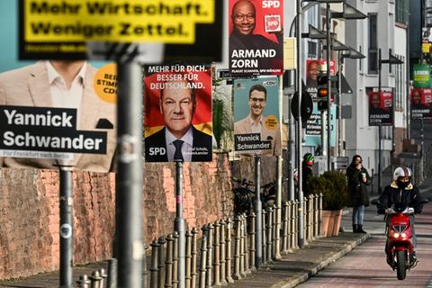 Wahlplakate in Frankfurt am Main