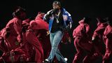 Kendrick Lamar, der größte Rapper des Planeten, performt in der Halbzeitpause einen Mix seiner Hits