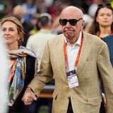 Auch für ältere Herren ist der Super Bowl eine Bühne: Der erzkonservative Medienzar und Milliardär Rupert Murdoch gibt sich mit 93 Jahren die Ehre