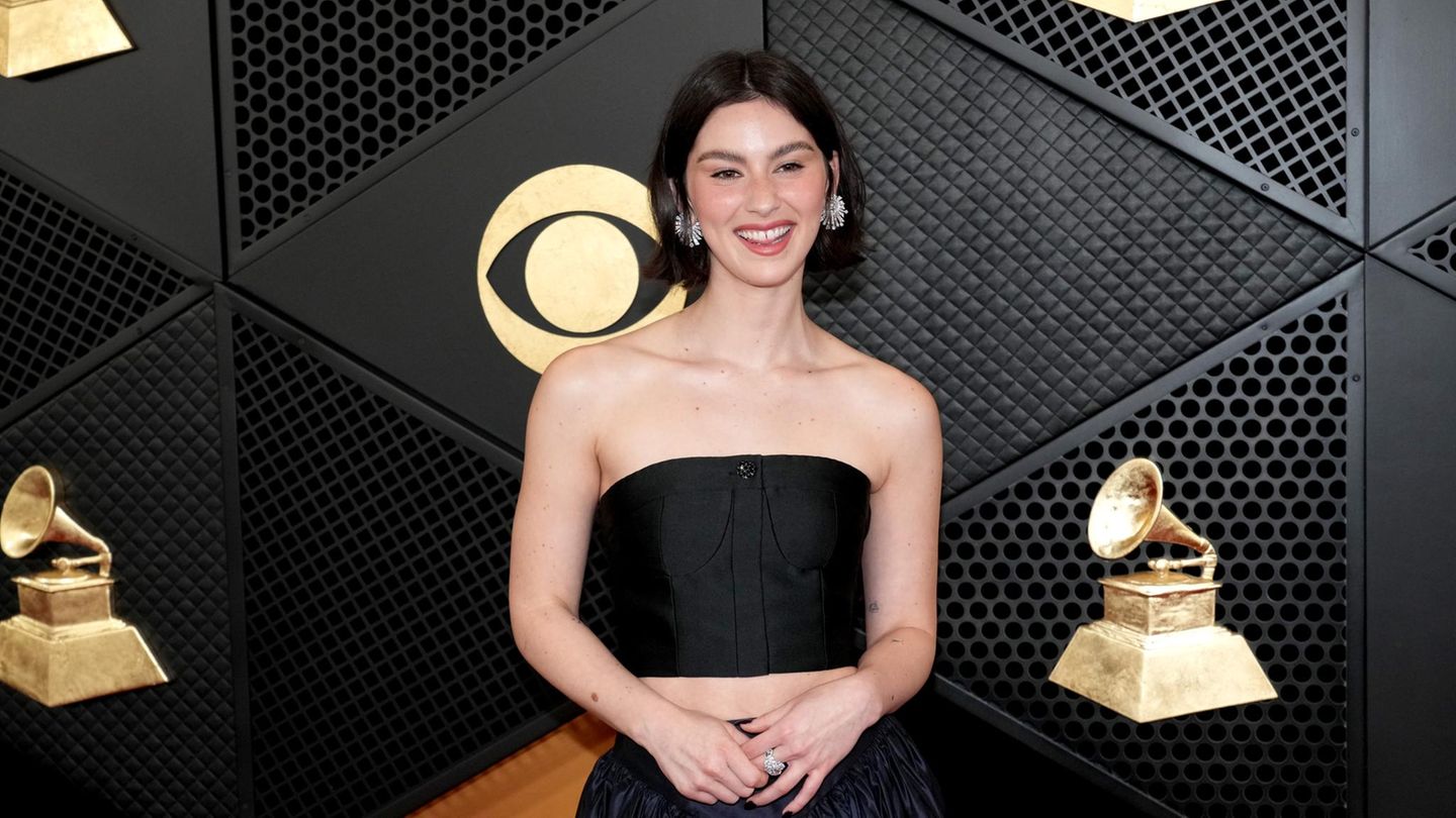 Gracie Abrams bei den 66. GRAMMY Awards in der 2024 in Los Angeles, Kalifornien