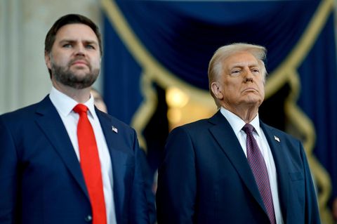 US-Präsident Donald Trump und Vizepräsident JD Vance am Tag ihrer Amtseinführung am 20. Januar 2025 im Kapitolgebäude der Vereinigten Staaten