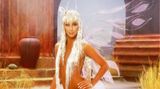 Cher posiert für ihr Album Cover