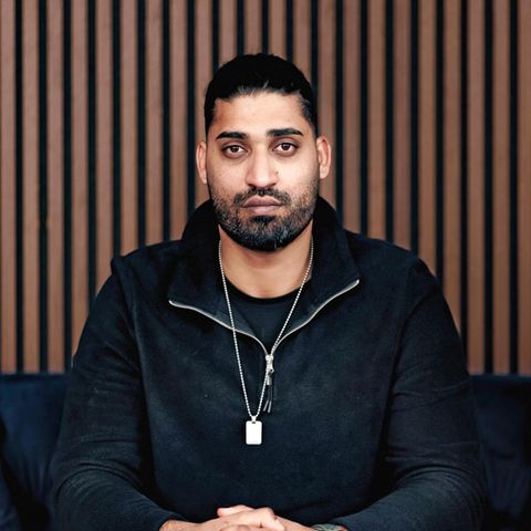 Said Etris Hashemi im Portrait. Er überlebte den Anschlag in Hanau schwer verletzt