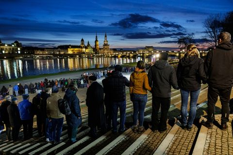 Menschenkette am 13. Februar 2024 in Dresden