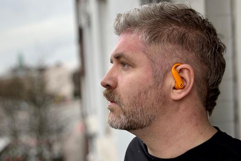 Power beats Pro 2 im Ohr des Redakteurs