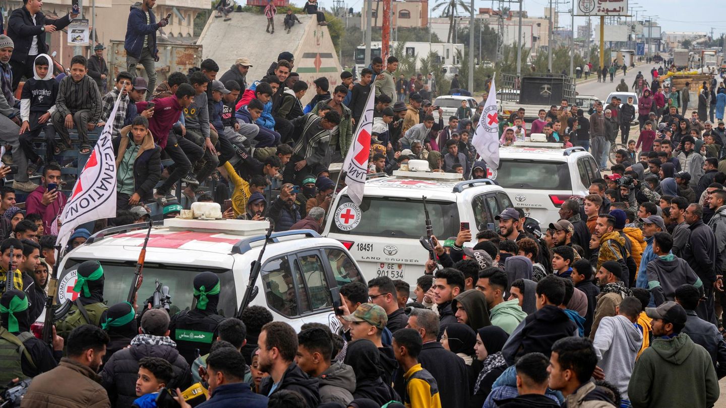 Geiseln der Hamas werden aus dem Gazastreifen zurück nach Israel gebracht (Archivfoto)