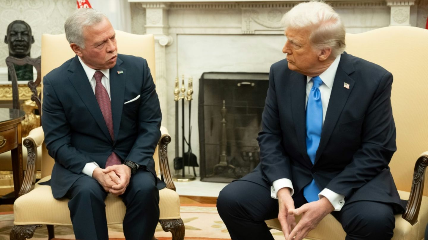 Trump (r.) und Jordaniens König Abdullah II.