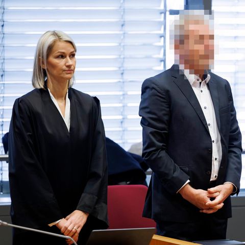Michael Winterhoff am Mittwoch vor dem Landgericht Bonn. Der Kinder- und Jugendpsychiater ist angeklagt wegen gefährlicher Körperverletzung durch Beibringung von Medikamenten