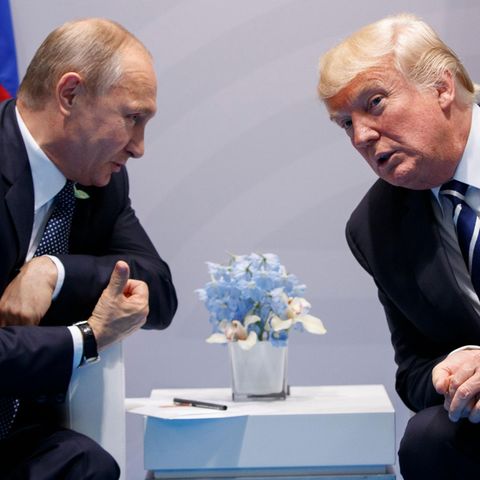 Donald Trump prahlt immer wieder mit seinen Beziehungen zu Wladimir Putin, der die Ukraine angegriffen hat