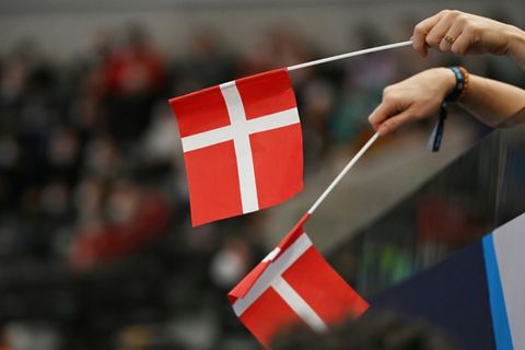 Dänische Flaggen