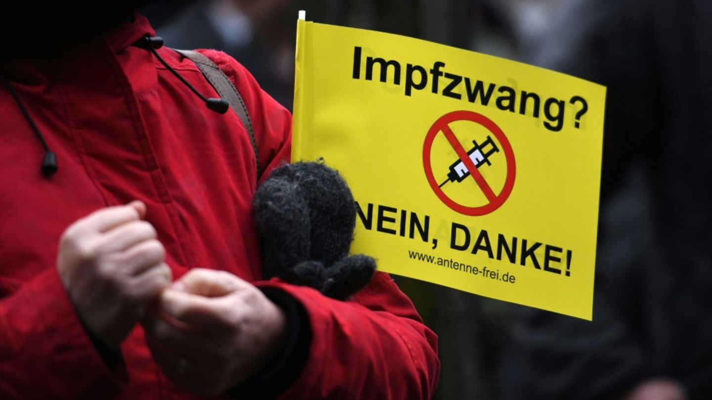 Demonstration gegen Coronamaßnahmen in Düsseldorf