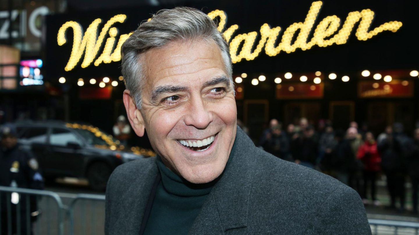 Porträt lachender George Clooney