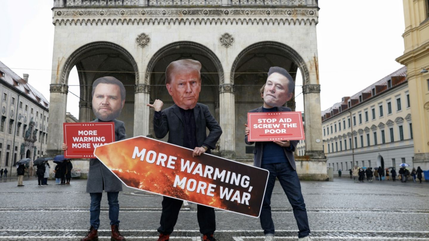 Protest gegen Trump und Co in München