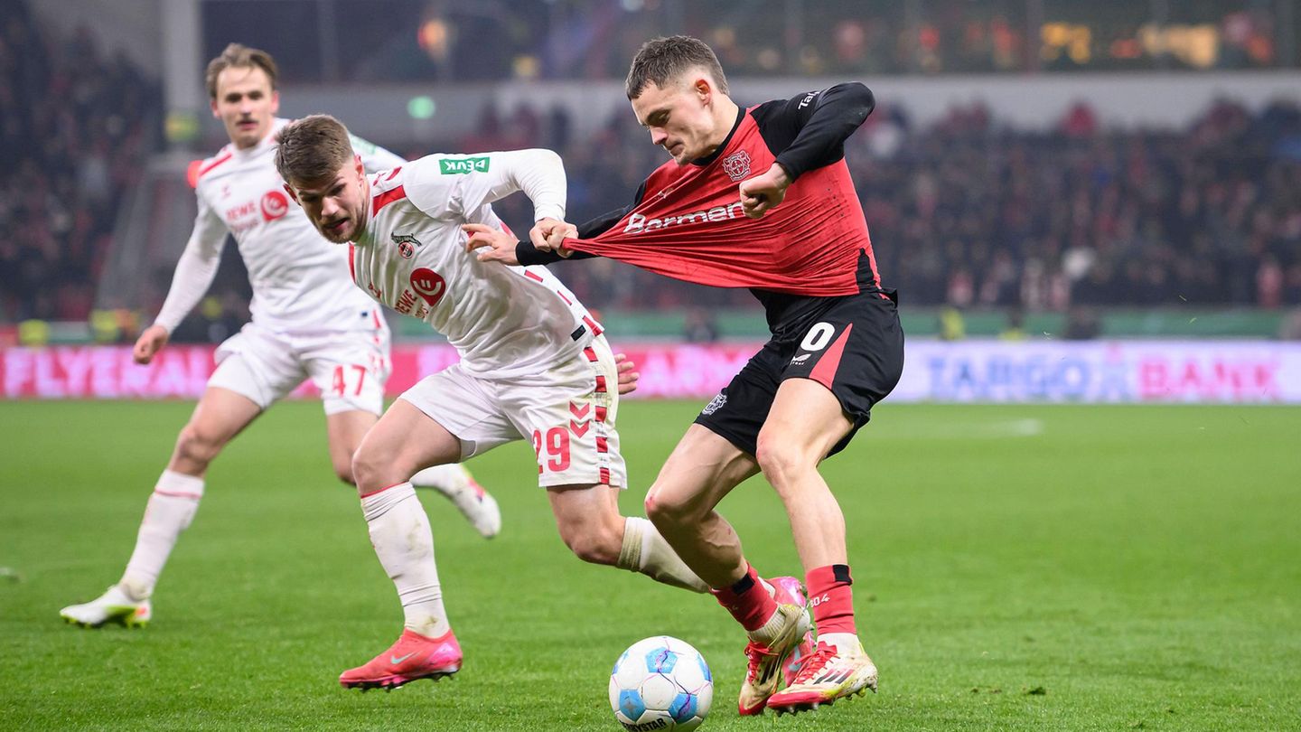 Florian Wirtz im Zweikampf mit einem Gegenspieler – Interview mit Dietmar Hamann