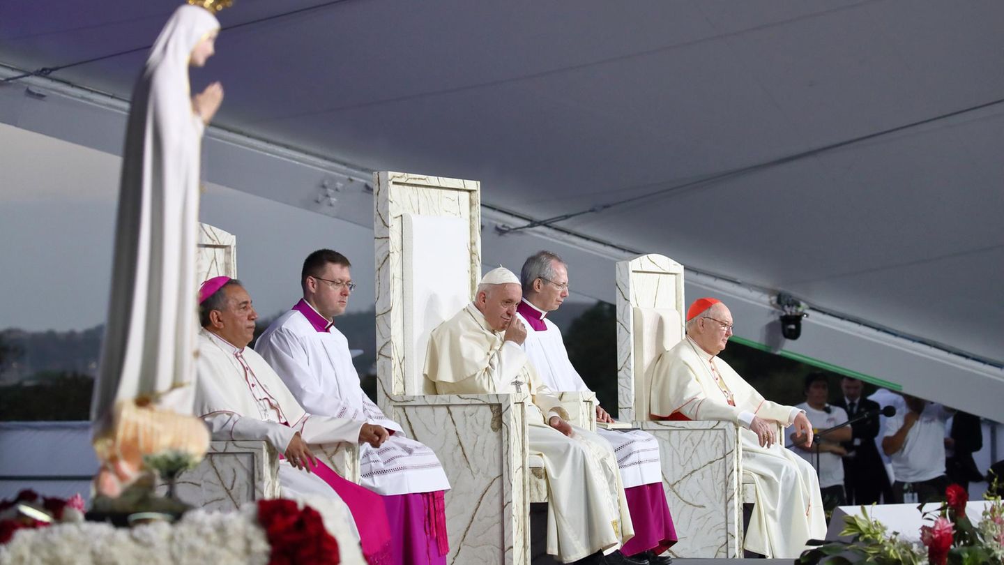 Feier mit jungen Menschen unter dem Vorsitz von Papst Franziskus auf dem Campo San Juan Pablo II im Metro Park von Panama im Jahr 2019