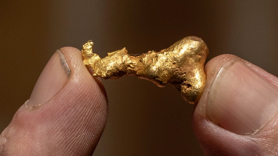 Augentest für Schatzsucher: Können Sie das Goldnugget im Sand finden?