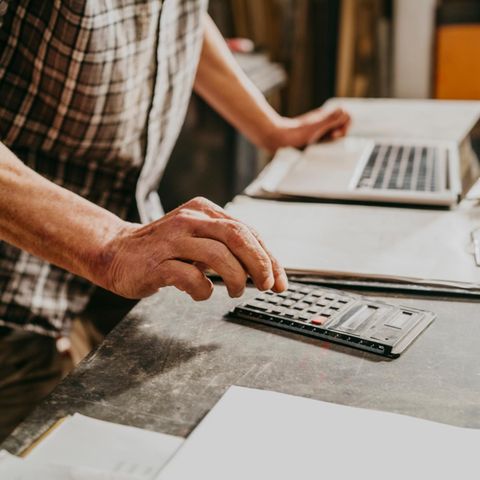 Informieren kann sich lohnen: Es gibt verschiedene Zuschüsse, die schmale Renten aufbessern können