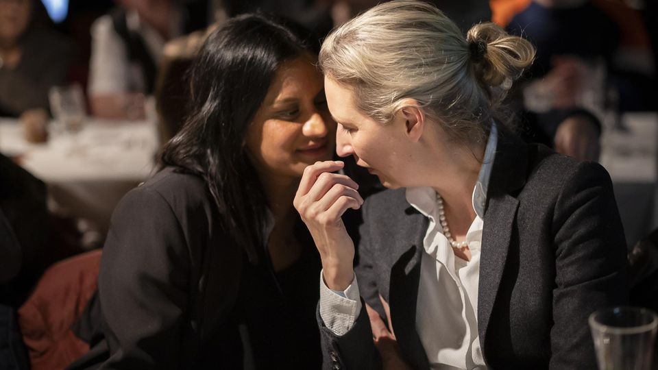 Sarah Bossard Dies Ist ber Die Partnerin Von Alice Weidel Bekannt Sarah Bossard Dies Ist ber Die Partnerin Von Alice Weidel Bekannt