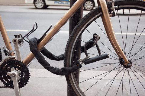 Warentest Fahrradschloss 2025: Angeschlossenes Vintage-Rad